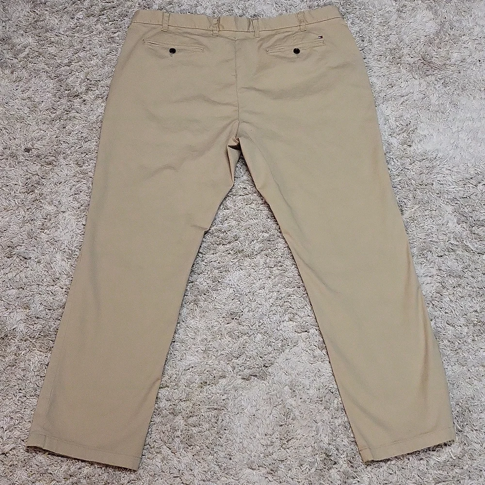 Tommy Hilfiger khaki pants - Picture 3 of 4